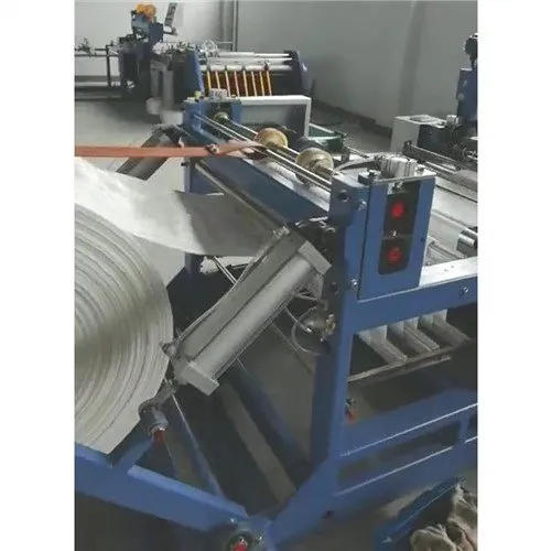 Jumbo-laukun leikkaus- ja ompelukone